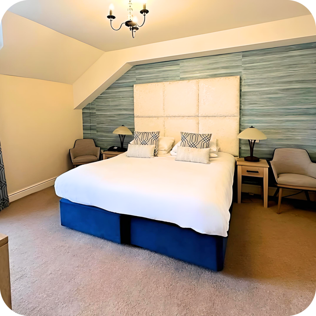 Room 36 Superking or Twin large double 