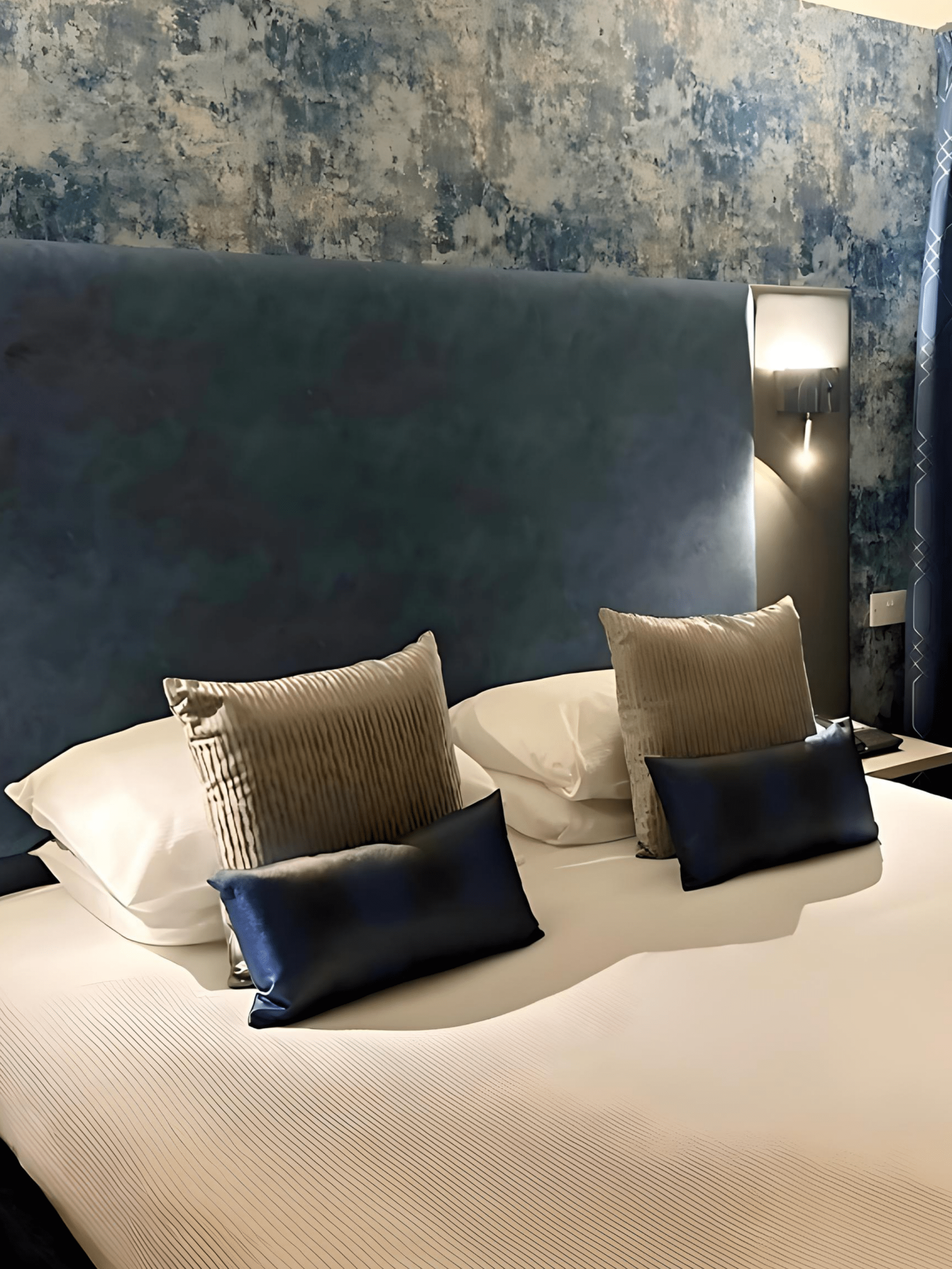 Large Double Room 21